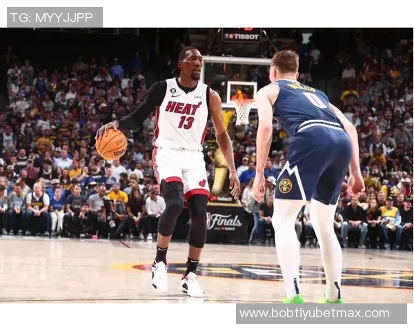 掘金上半场狂抢14个前场篮板热火仅得1个形成鲜明对比